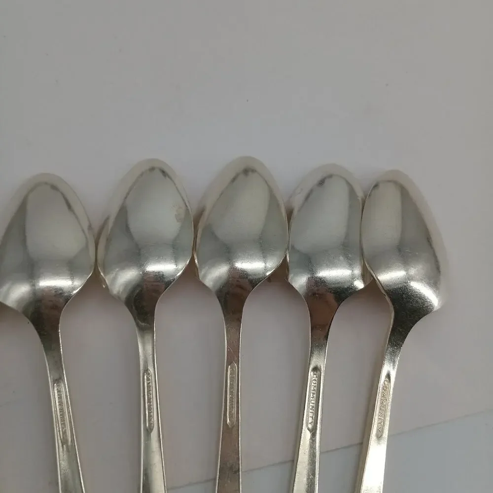 8X Tsp Oneida CORONATION Silverplate Teaspoons Flatware
